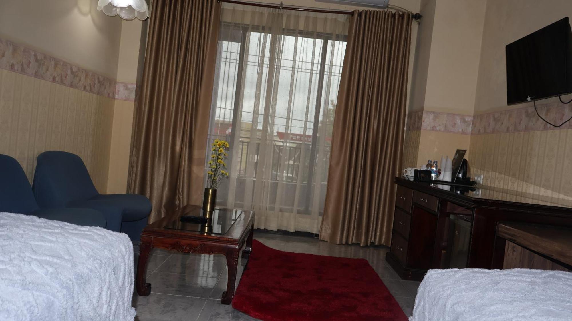 Nikita Hotel Bukittinggi Bagian luar foto