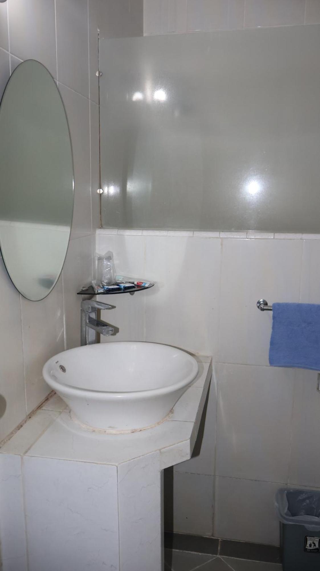 Nikita Hotel Bukittinggi Bagian luar foto